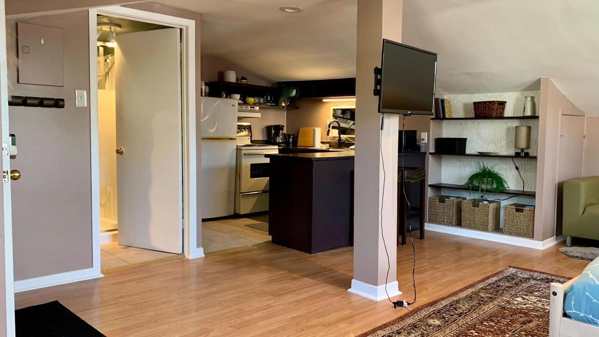 New! Loft Life With Comfort In The Heart Of Halifax, #5 Apartment